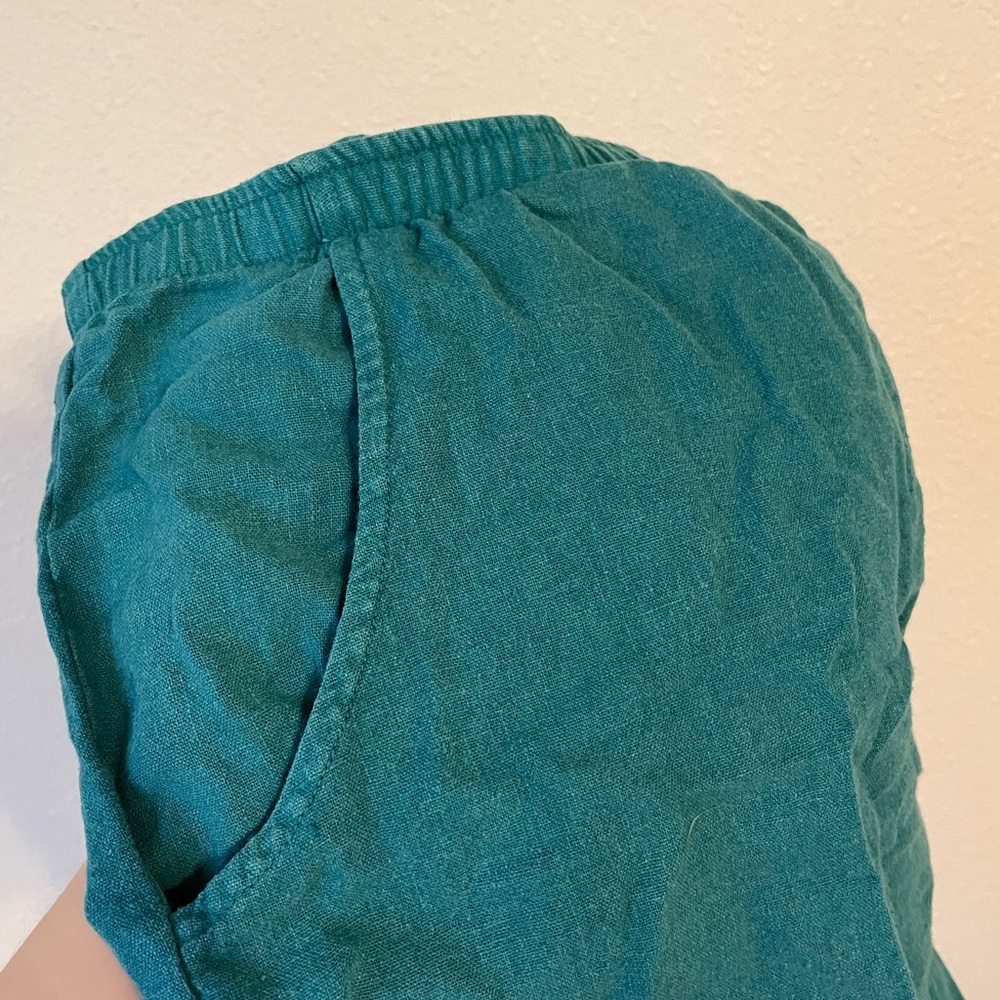 Me & Arrow Green Shorts
